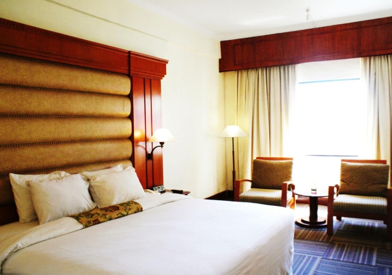 Hotel Soechi International Medan Exterior foto