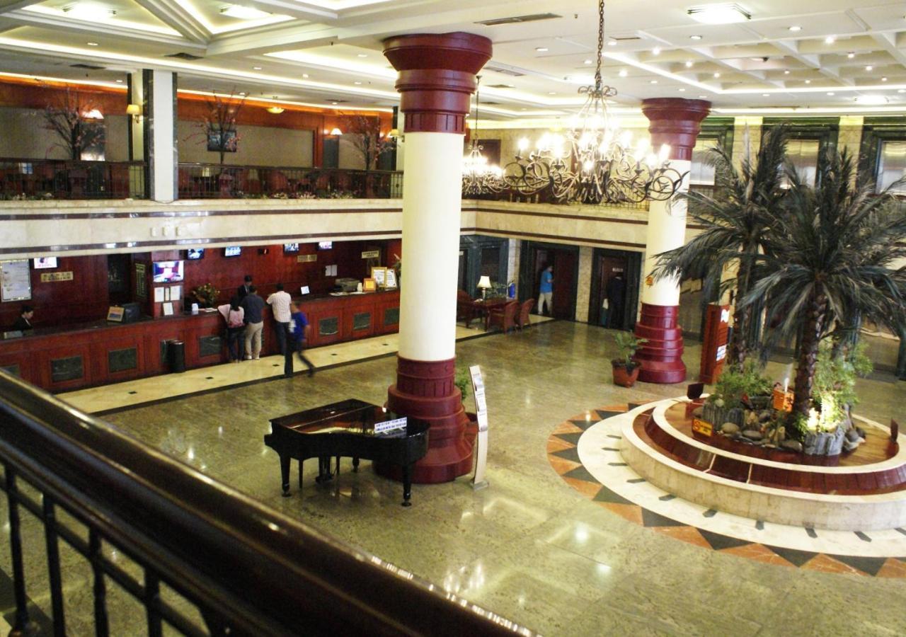 Hotel Soechi International Medan Exterior foto