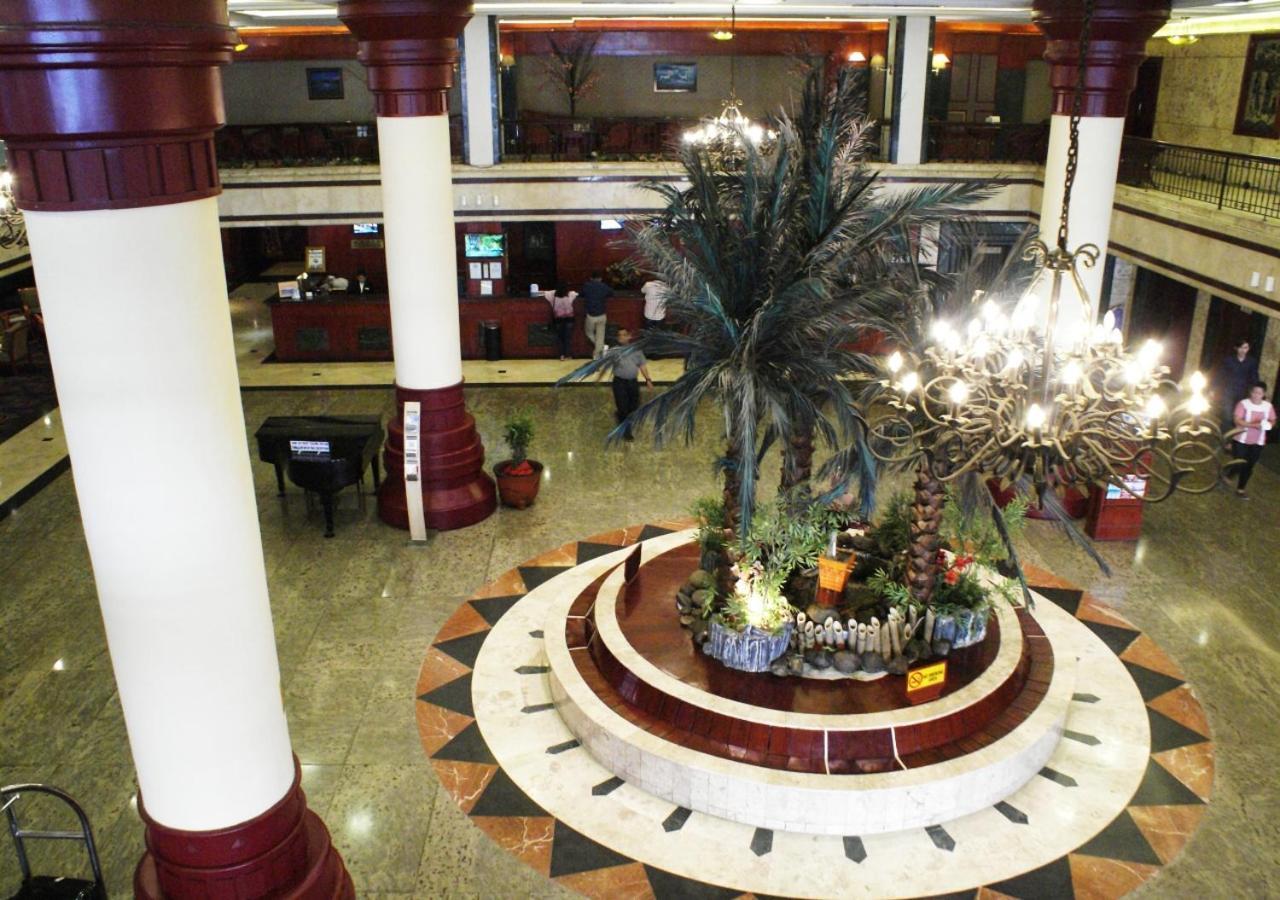 Hotel Soechi International Medan Exterior foto